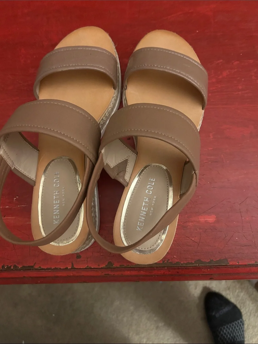 Kenneth Cole two strap